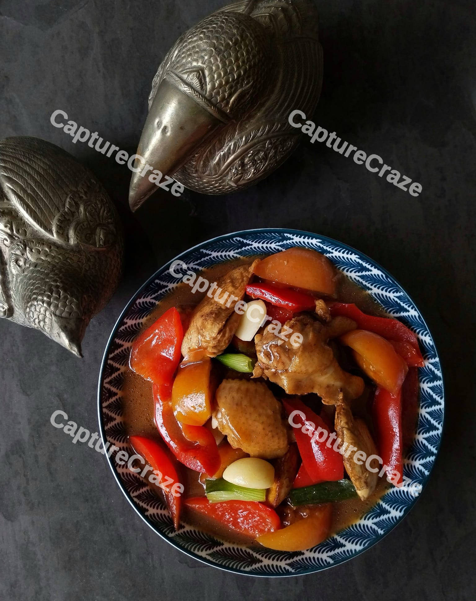 Chicken stewed in a bowl
